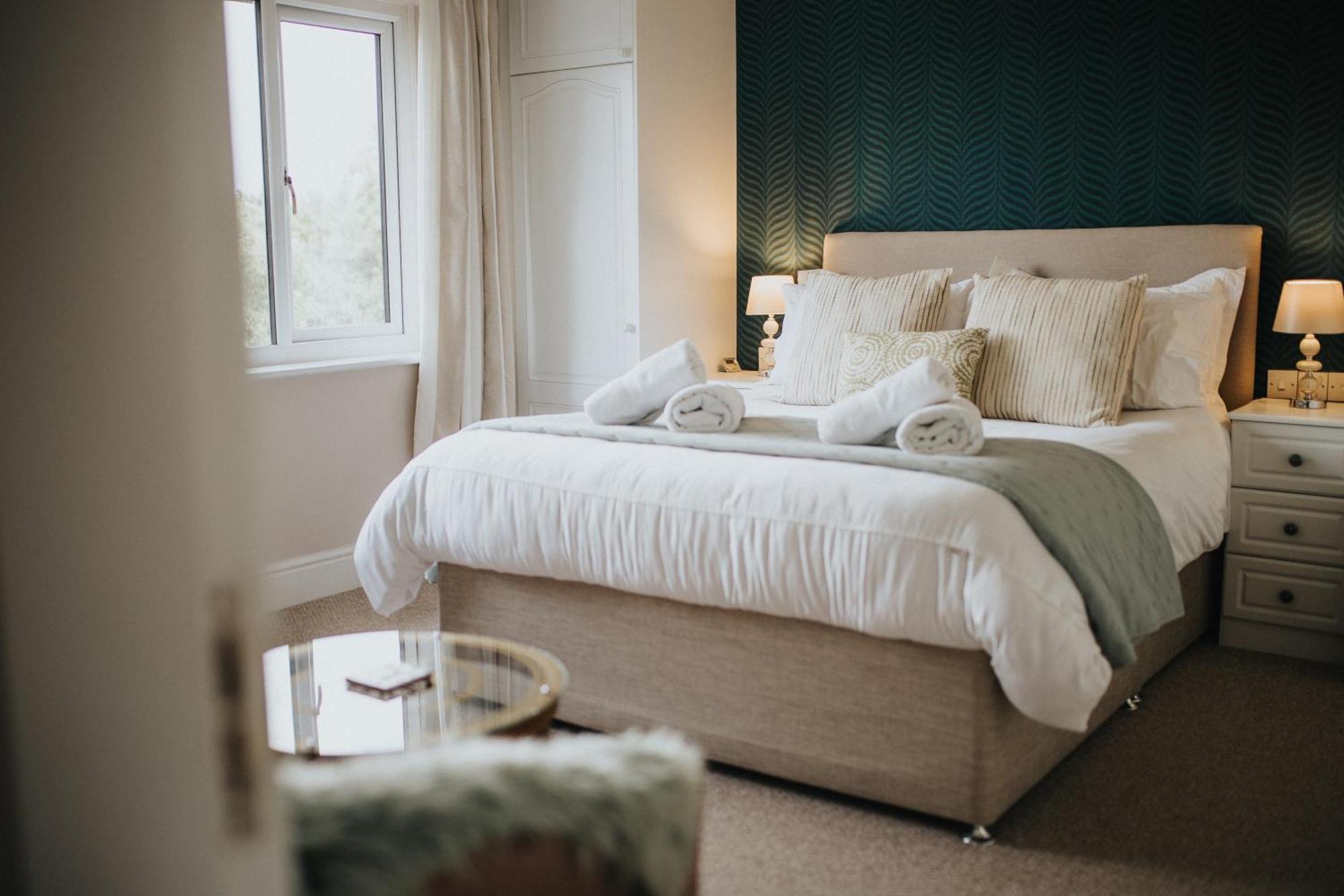 Ferlas Bed And Breakfast Penrhyndeudreath Exteriér fotografie
